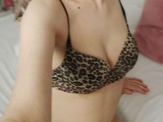 JuliaHuntis - Live porn &amp; sex cam - 23992273