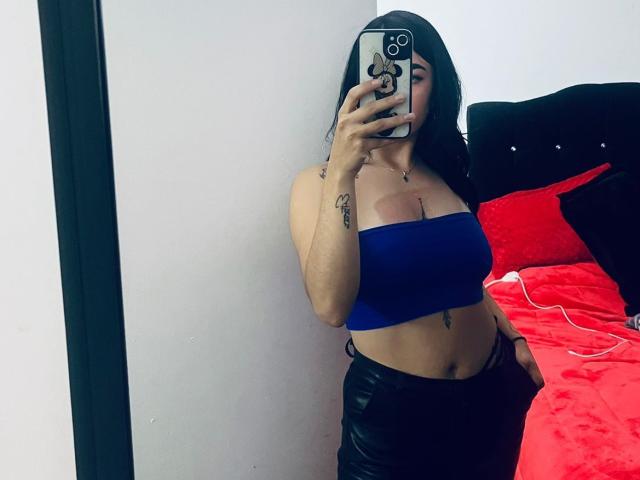 SeleneMarisa - Live Sex Cam - 23999477