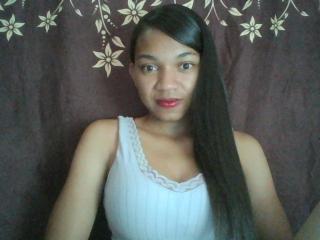 NaomiSunny - Live sex cam - 24002213
