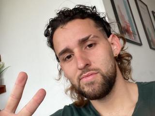 YarchWolf - Live sex cam - 24002909
