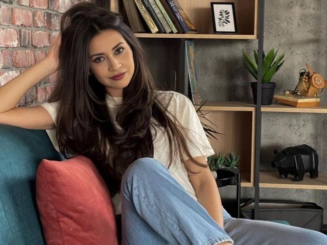 LorenHolmes - Sexe cam en vivo - 24005789