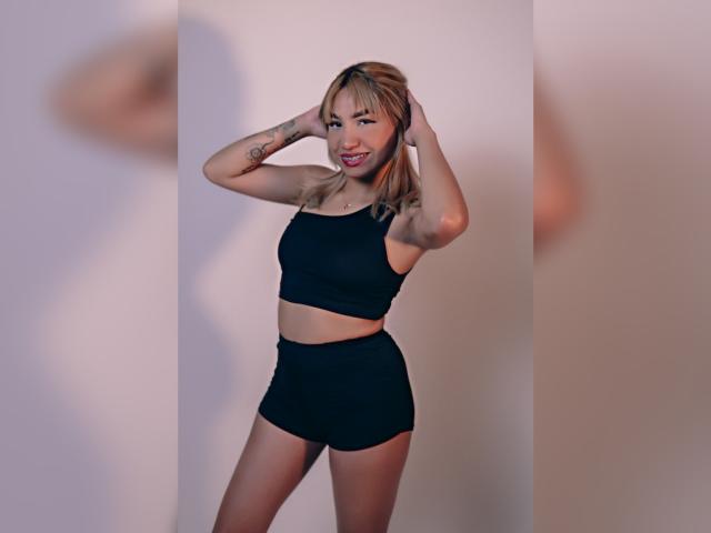 AnneGela - Live sex cam - 24006393