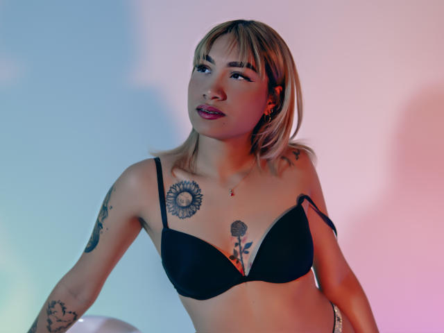 AnneGela - Sexe cam en vivo - 24007449