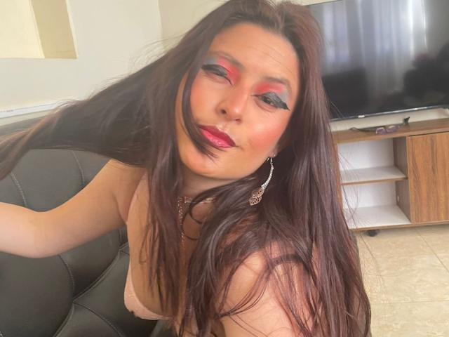 NinaPetit - Sexe cam en vivo - 24009873
