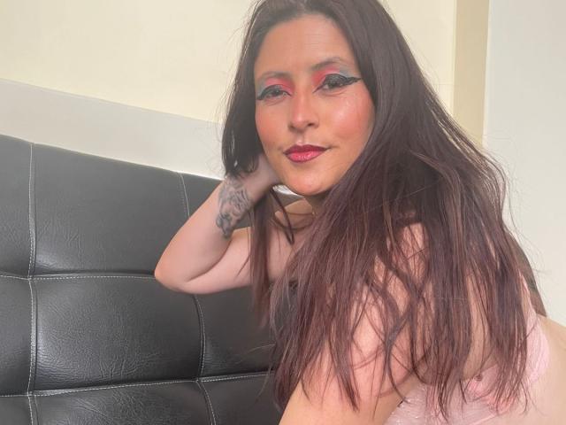 NinaPetit - Sexe cam en vivo - 24009889