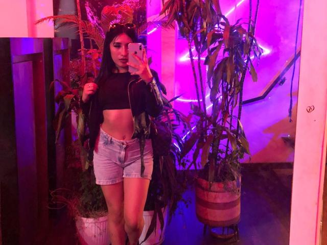 NickiClark - Live sexe cam - 24017233