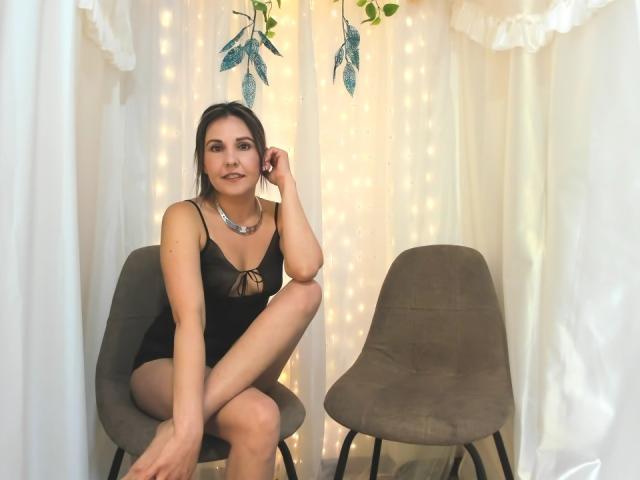 AdelaShery - Live porn &amp; sex cam - 24018505