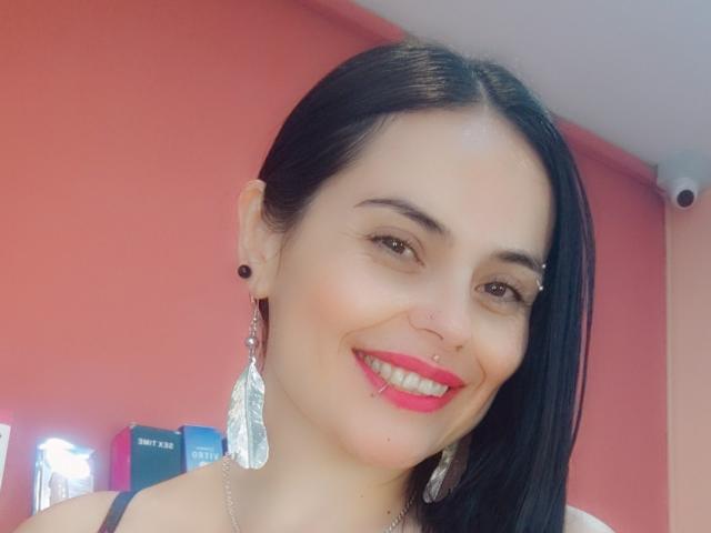 CharlotteCrofort - Live porn &amp; sex cam - 24018993