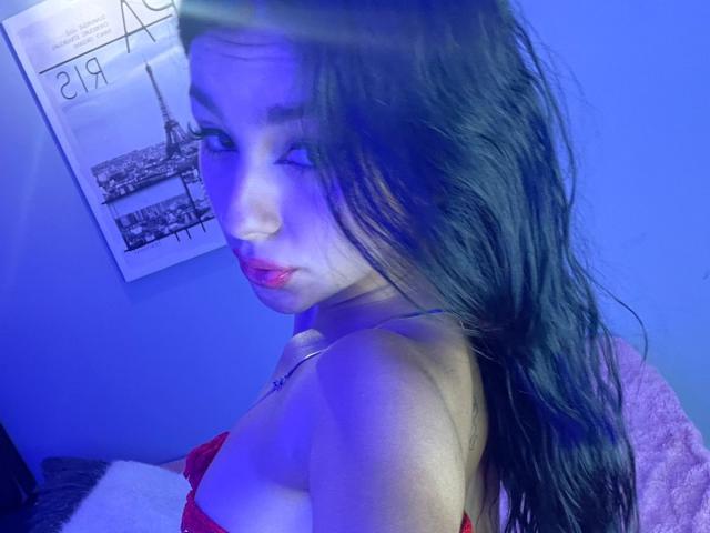 AlessiaFerry - Live porn &amp; sex cam - 24020261