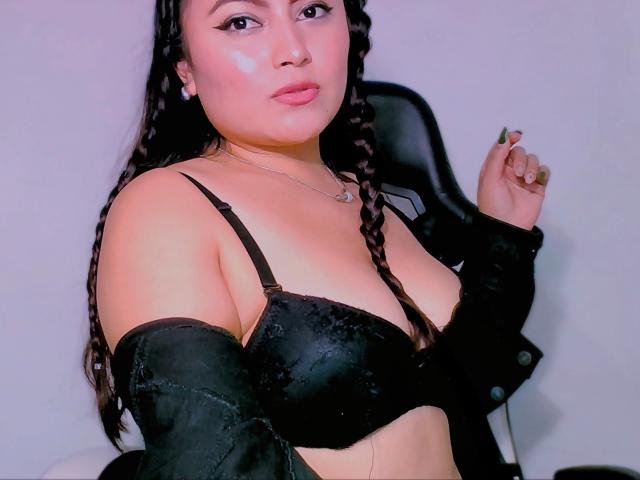 KristieJuteux - Live porn &amp; sex cam - 24020445