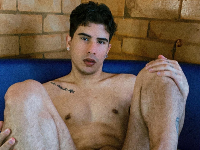 TobbyRamirez - Sexe cam en vivo - 24021089
