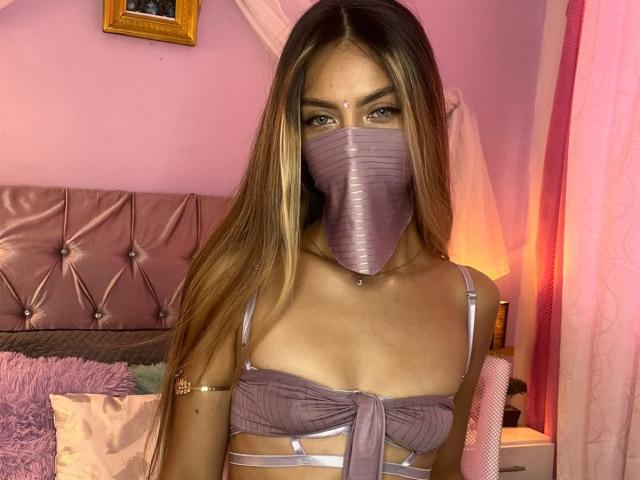 DalilaAlii - Live sex cam - 24024137