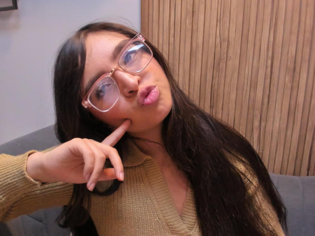 EvaMcAllister - Live sex cam - 24028197