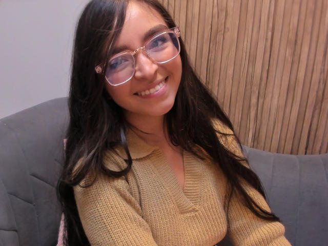 EvaMcAllister - сексуальная веб-камера в реальном времени - 24028201