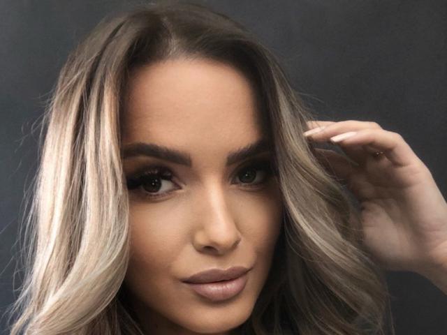 AnnetteBriane - Live porn &amp; sex cam - 24032845