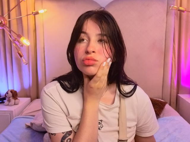 EvelynRosess - Live porn &amp; sex cam - 24034945