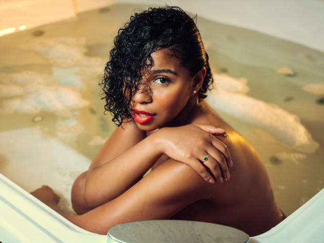 LisaMendez - сексуальная веб-камера в реальном времени - 24035517