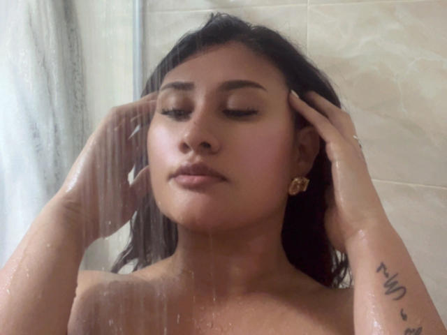 ShiaraRussi - Live Sex Cam - 24040973