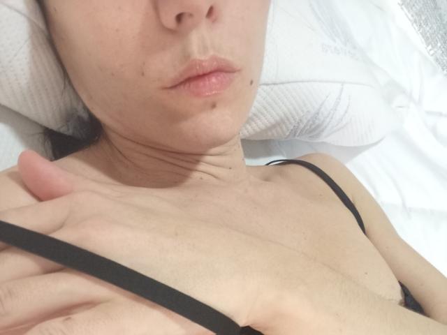 OrianaLaFrancaise - Live porn &amp; sex cam - 24042589