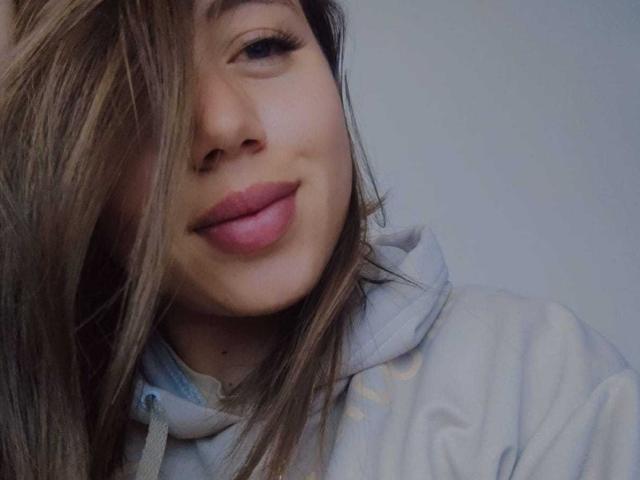 SalomeJohnson - Sexe cam en vivo - 24043513