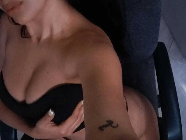 AndreaPretty - Live sex cam - 24044241