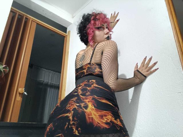 GothVioleth - Live sex cam - 24044629
