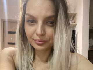 DouceAmelia - Live sexe cam - 24045145