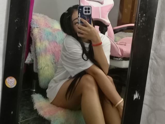 OdettePrincess - Live sex cam - 24051581