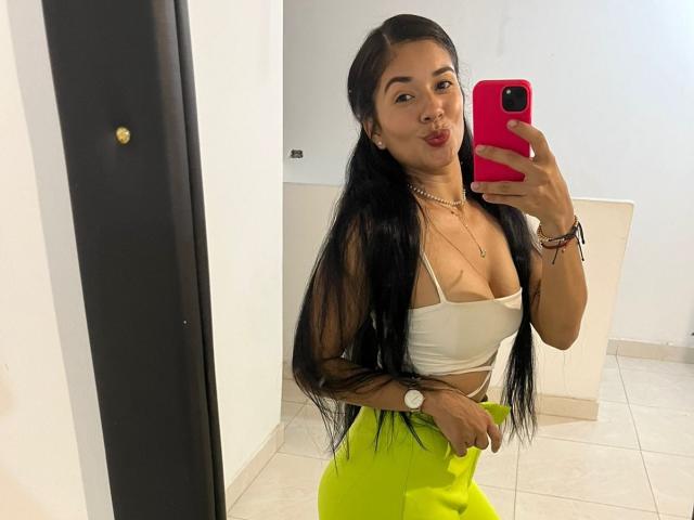 ValeryRamiirezX - Sexe cam en vivo - 24052057