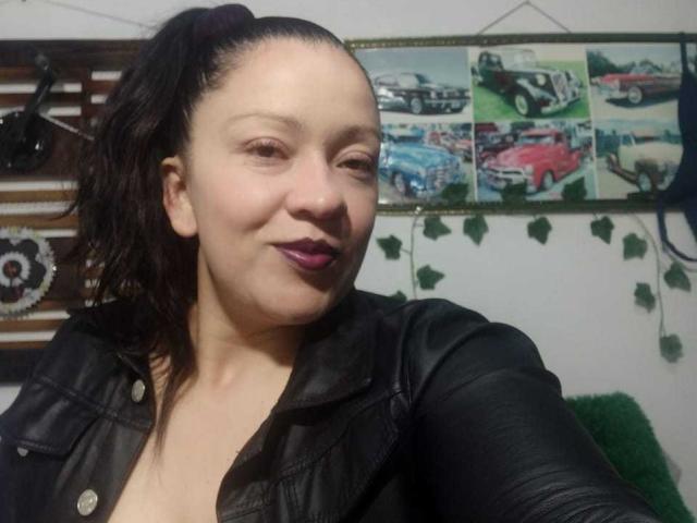 CharloteEzra - Live porn &amp; sex cam - 24053829