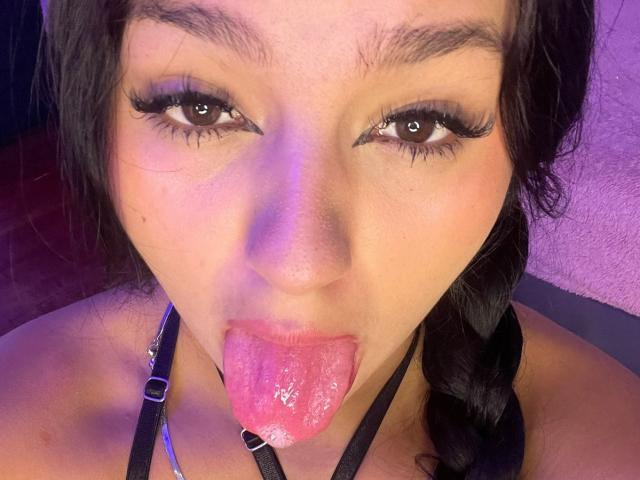 AlessiaFerry - Live sex cam - 24057869