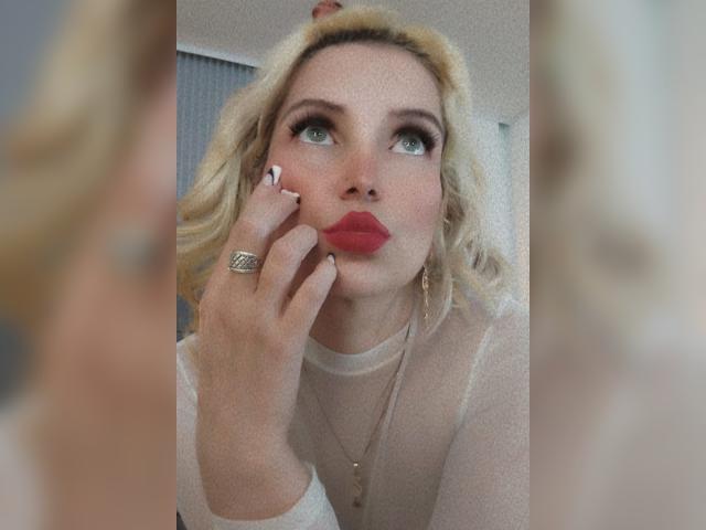 GiuliaAddams - Live sex cam - 24059405