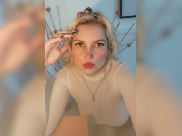 GiuliaAddams - сексуальная веб-камера в реальном времени - 24059457