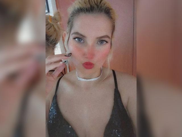 GiuliaAddams - Sexe cam en vivo - 24059597