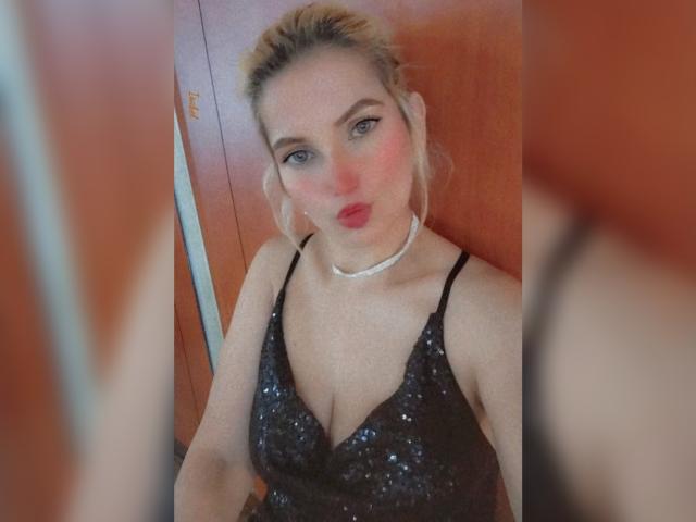 GiuliaAddams - Sexe cam en vivo - 24059601