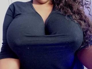 EmiraHot - Live porn &amp; sex cam - 24059609