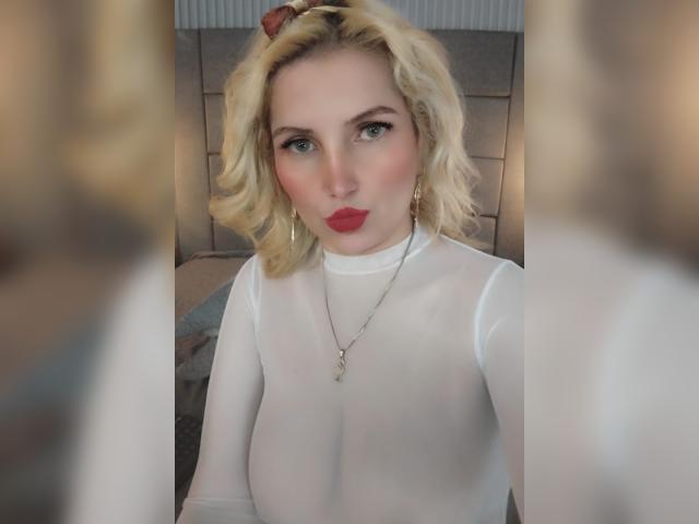 GiuliaAddams - Sexe cam en vivo - 24059721