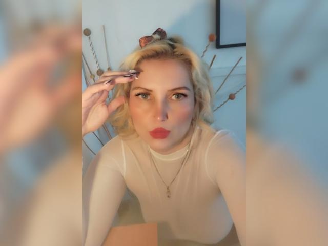 GiuliaAddams - сексуальная веб-камера в реальном времени - 24059833