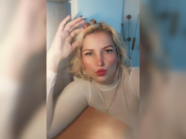 GiuliaAddams - Sexe cam en vivo - 24060089