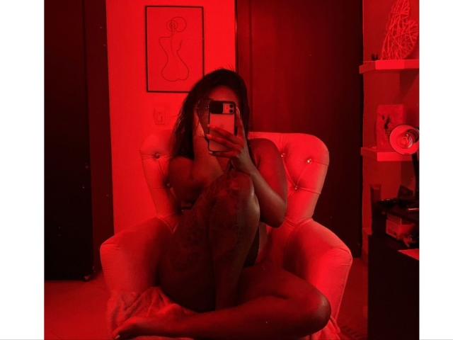 EllenWaris - Live porn &amp; sex cam - 24061789