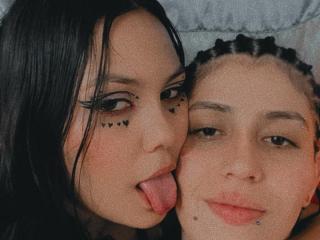 AlanaAndShaira - Live sex cam - 24062089