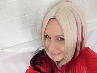 EmieFlower - Live Sex Cam - 24068069