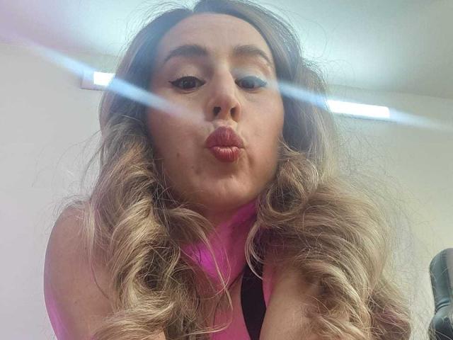 AliceDussan - Sexe cam en vivo - 24070897