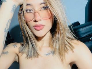 HarleyRoods - Live porn &amp; sex cam - 24076425