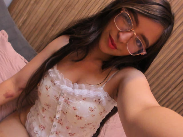 EvaMcAllister - Live porn &amp; sex cam - 24077405