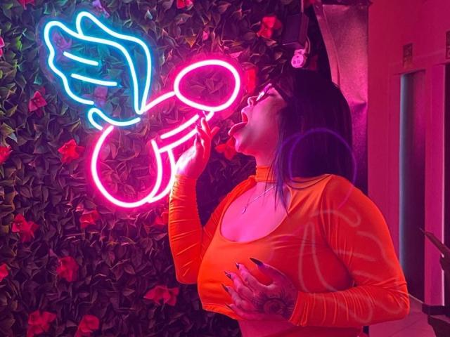 EimyHarrison - Live porn &amp; sex cam - 24079521