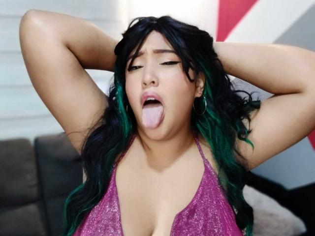 IamAhYours - Live porn &amp; sex cam - 24079825