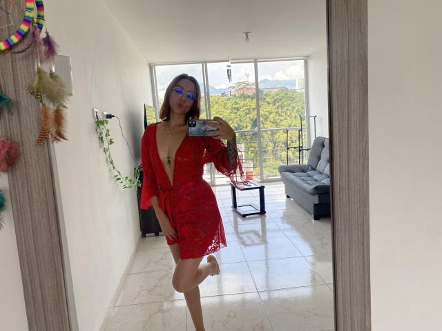 LyssaRou - Sexe cam en vivo - 24086177