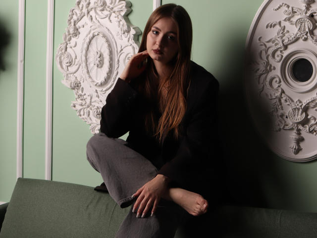 AdelPearson - Live sex cam - 24086521