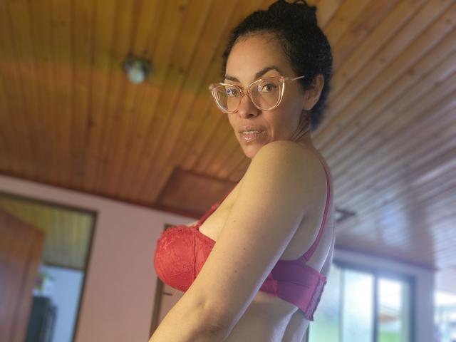 LucciLove - Live porn &amp; sex cam - 24088577